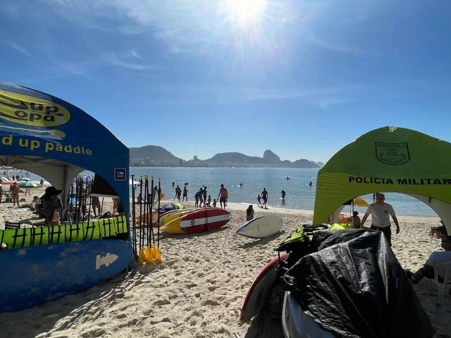 Amplo Apartamento Em Frente A Praia De Copacabana Apartment Rio de Janeiro Exterior photo